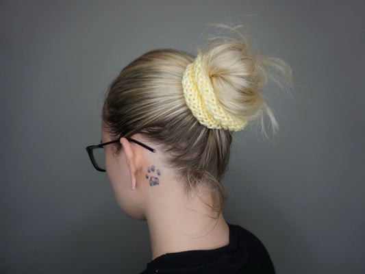 Knit Scrunchie in Buttercup